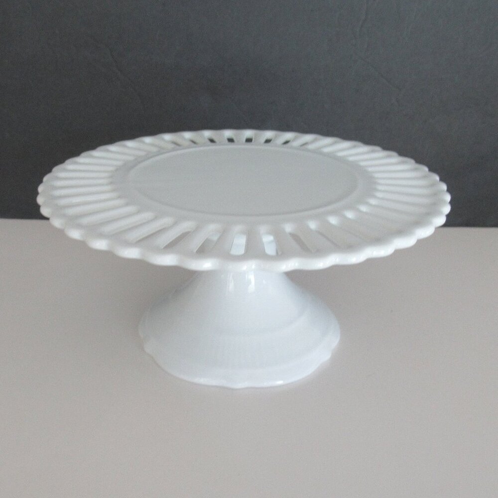 Reticulated Ceramic White 7.5" Diameter Pedestal Cake Stand in White Porcelain
